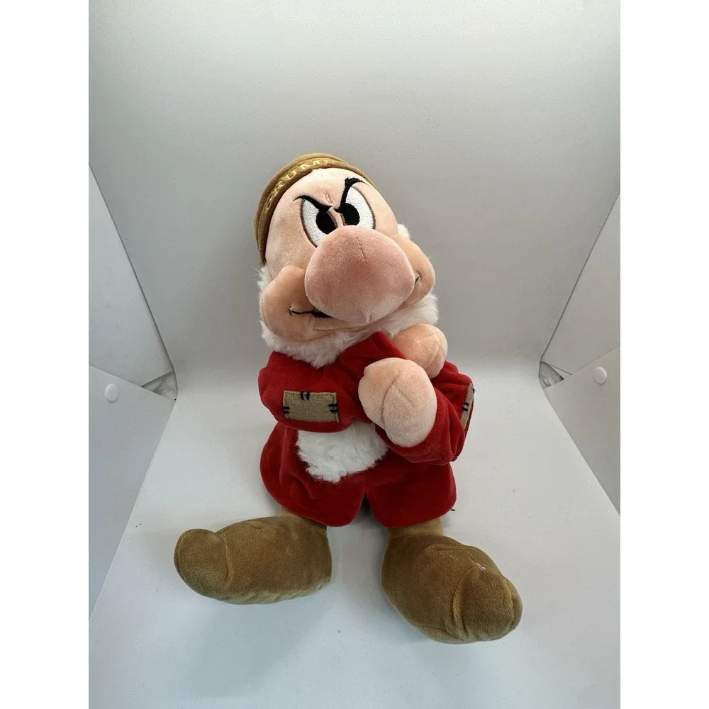 DISNEY PARKS SNOW WHITE &‎ THE SEVEN DWARFS GRUMPY 12